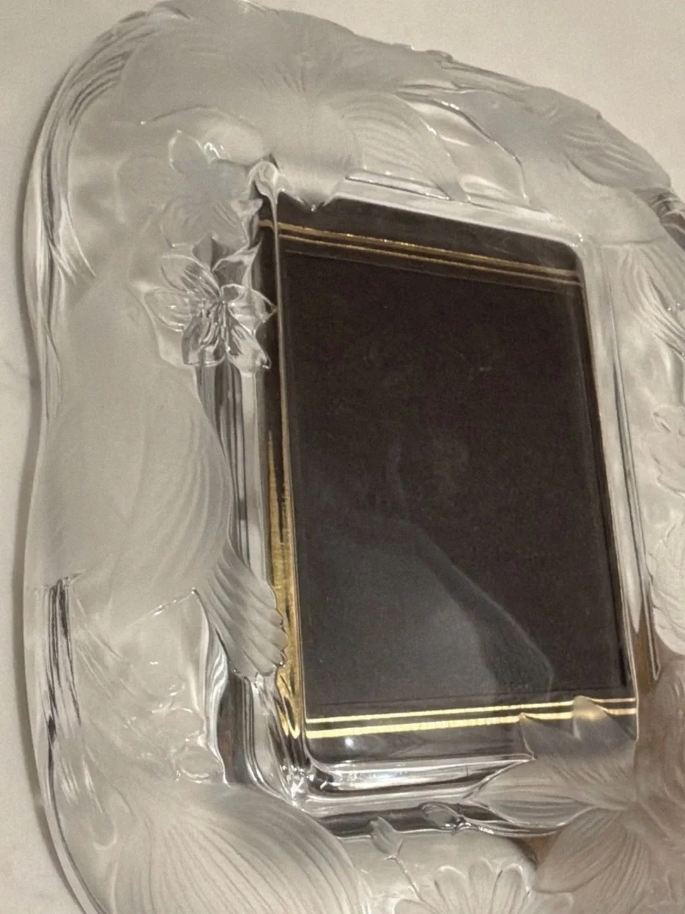 Vintage Crystal Clear Signatures 3x5 Clear Glass Floral/Bird Textured Frame